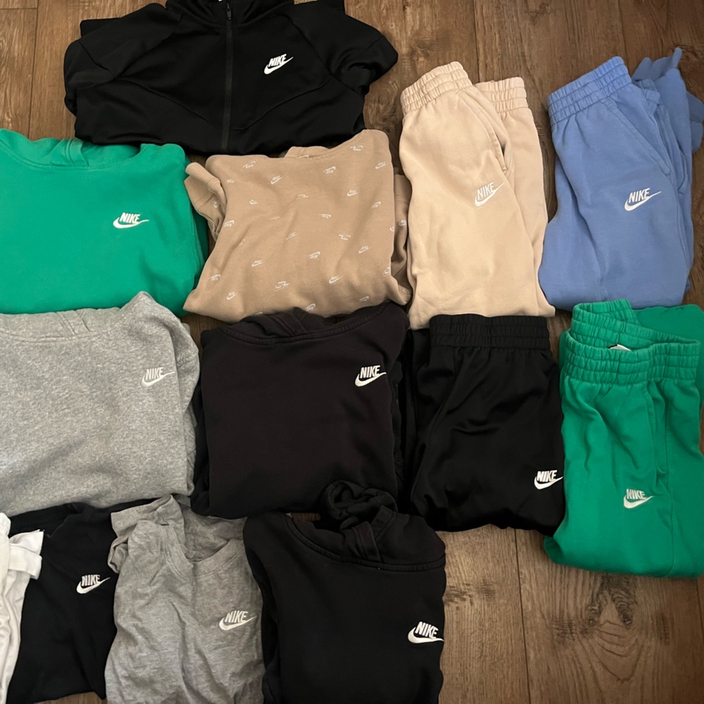 Nike Hoodie, Pants and T-Shirt